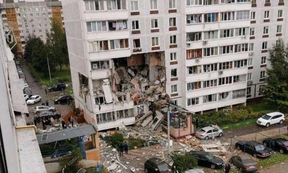 Ιταλία: Έκρηξη σε πολυκατοικία λόγω διαρροής φυσικού αερίου με 3 τραυματίες